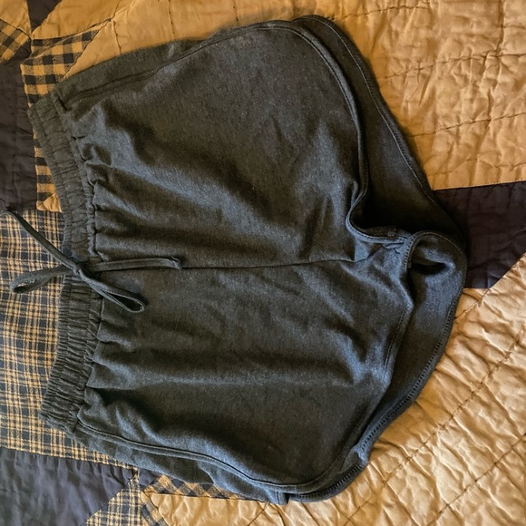 3 bundle high waisted shein shorts - Picture 4 of 6